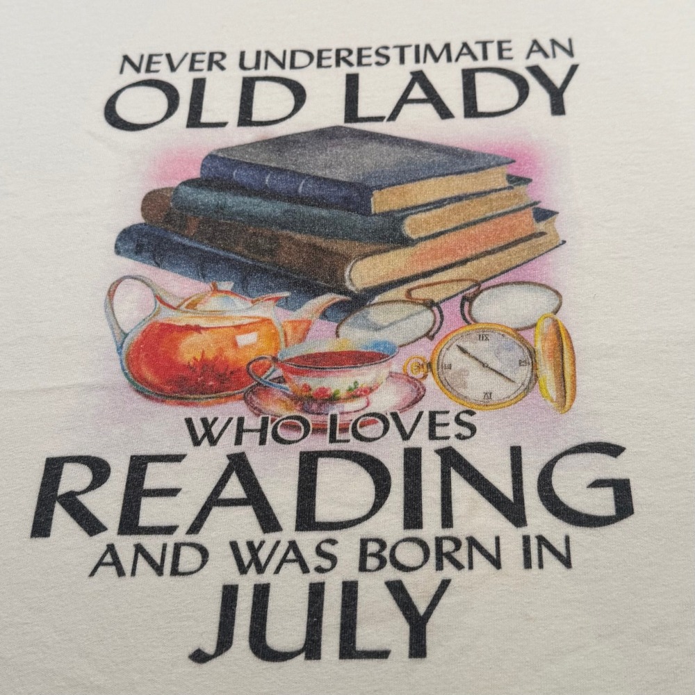 Old Lady Loves Reading Was Born In July T-Shirt White Womens XL Cotton